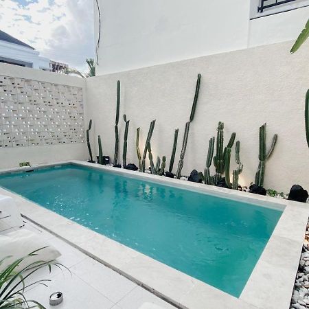 Escotel Tempekan Guest House Canggu Exterior foto